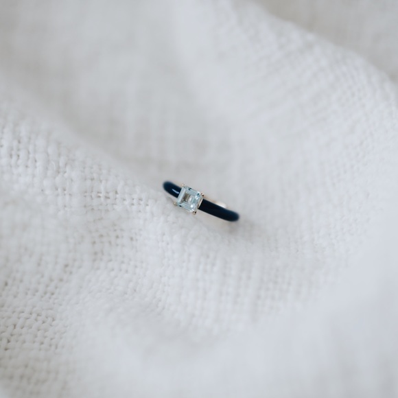 Mejuri Jewelry - Mejuri Monochrome Blue Topaz Ring